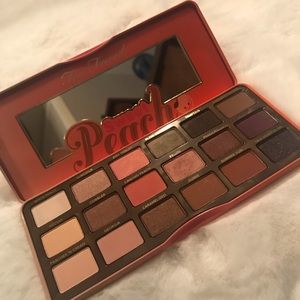 TOO FACED Sweet Peach palette